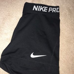 Black Nike Pros